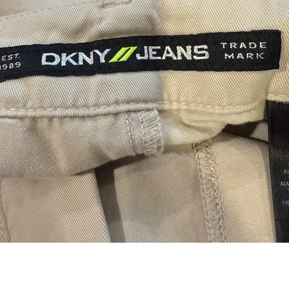 DKNY Jeans Woman's 8 Khaki Cargo Skirt Tan Cotton Utility Raw Hem Gorpcore
